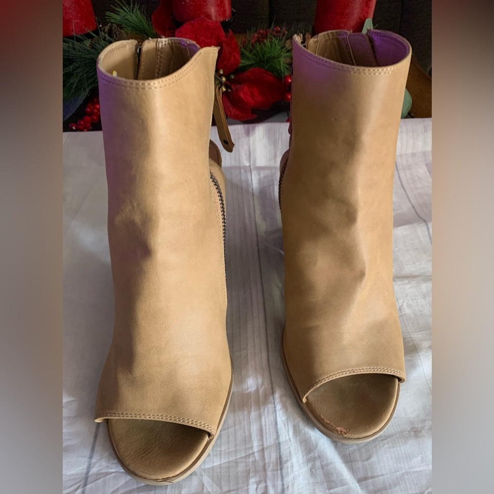 D V Booties - image 8